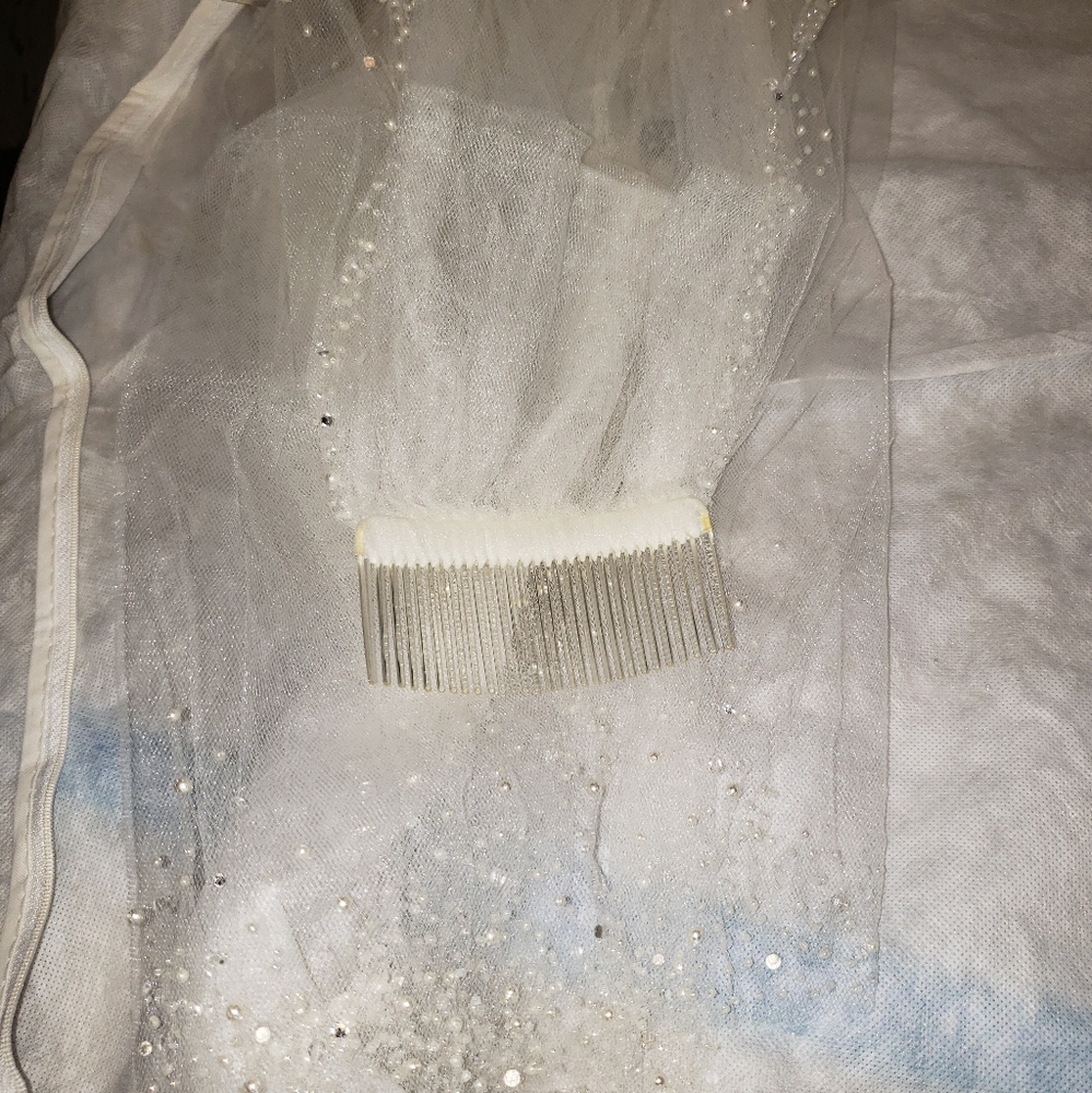 COMB WEDDING VEIL